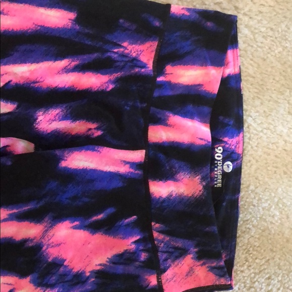Fun print leggings!! - Picture 2 of 5
